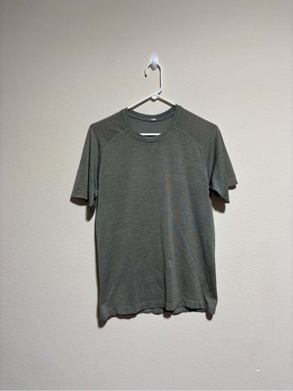 Men's lululemon Short Sleeve Performance Tee - Olive Green